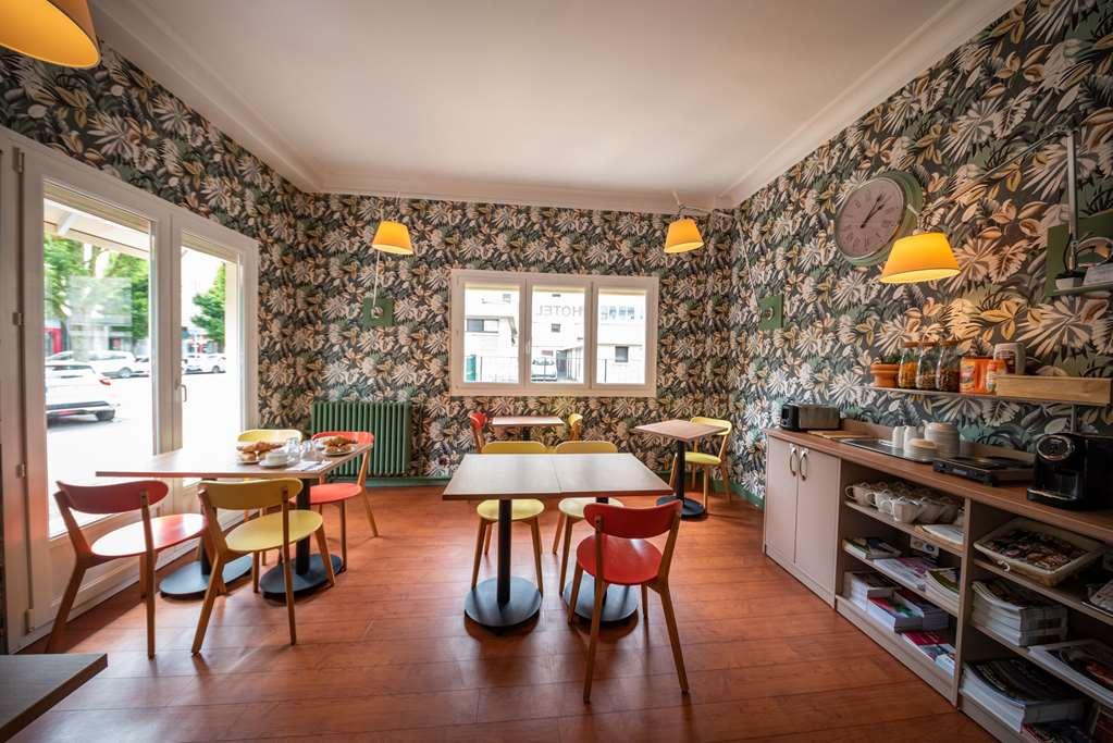 Hotel De Caen Restoran gambar